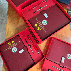 Gift set for the Party Congress